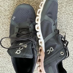 On Cloud Running Shoes size 8.5